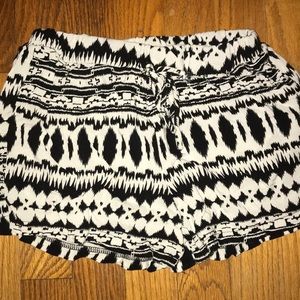 cute flowy b&w shorts